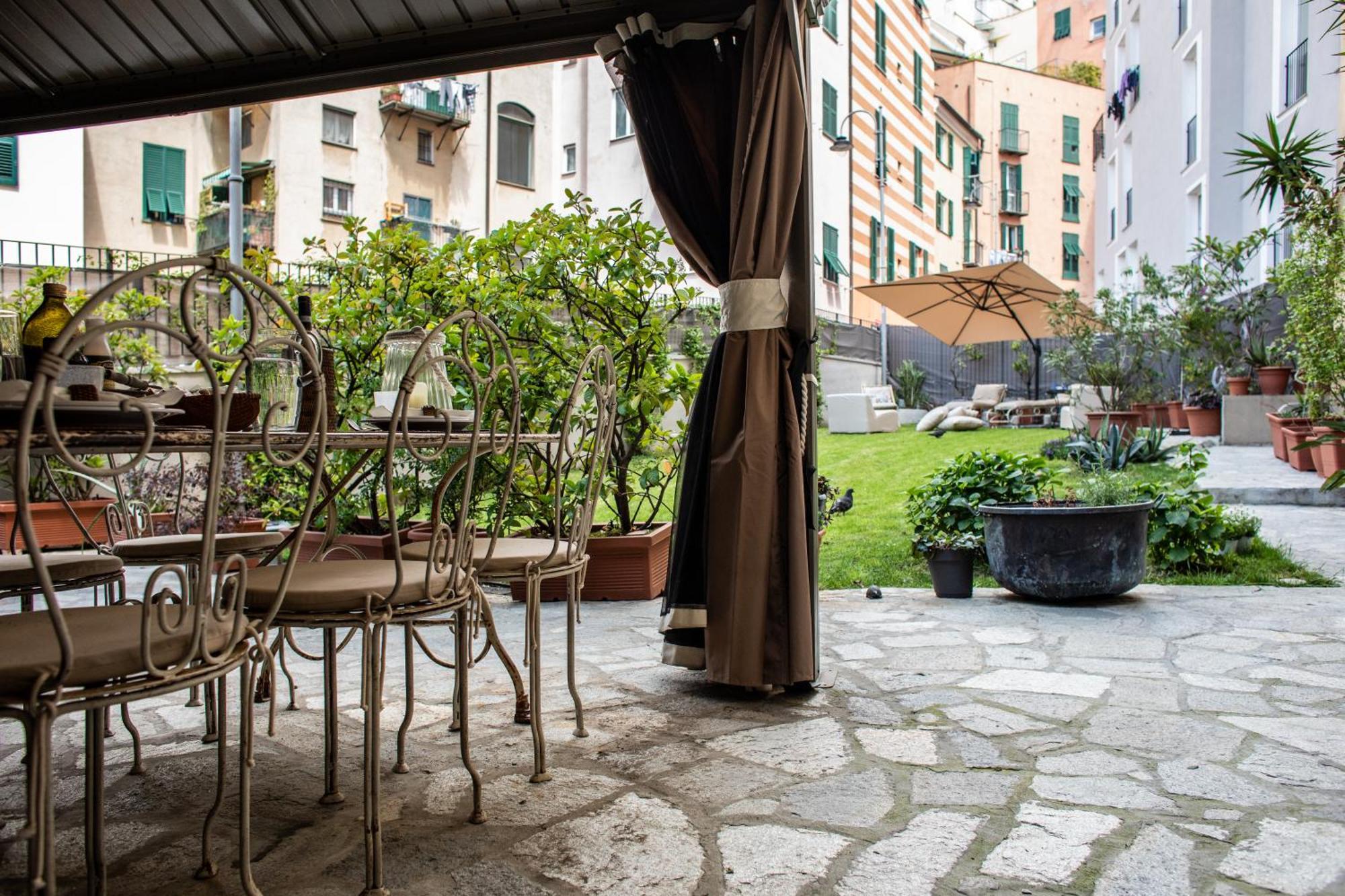 Giardino In Centro Storico -Appartamento Con Giardino, Genova Centro Storico, Acquario Екстер'єр фото